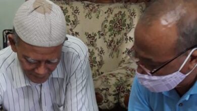 Photo of PC Semarang Selatan Serahkan SK Jd Kpd Ibu Endang UK Jd Alm HY Sustamso NIK 521324