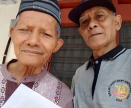 Photo of PC Semarang Selatan Menyerahkan Bansos Dompet Kpd 7 PMP