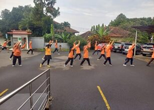 Photo of PC Bandung Barat-Senam Di Suasana Idul Adha