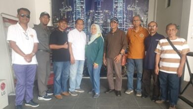 Photo of PC Garut- Tak Semua Memilih Pergi
