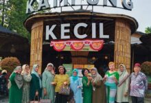 Photo of Kel Ibu-ibu P2Tel Pematang Siantar-Unjuk Seni Adat Batak